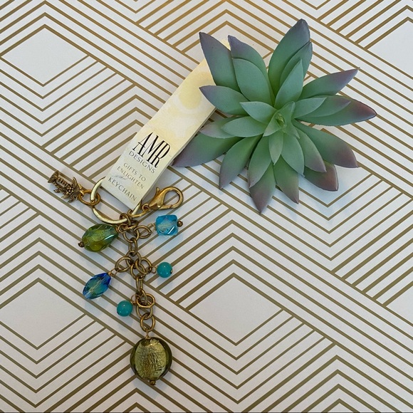 NWT Key Chain by AMR Gold Tone Lobster Clasp Blue Green - Picture 1 of 3